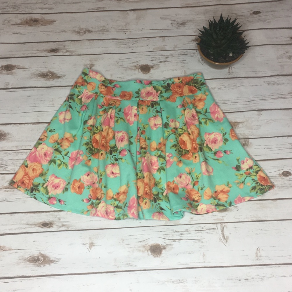 Freeway Floral Mini A-line Mini Skirt Size Large